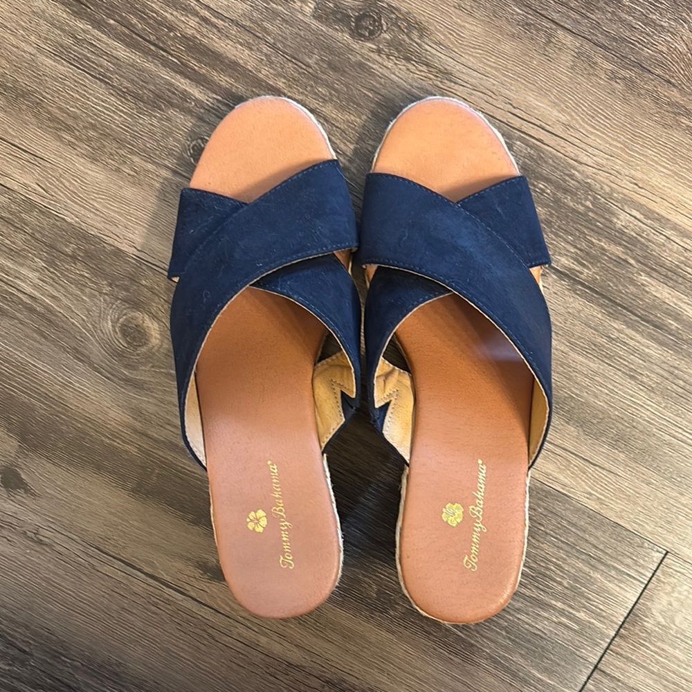 Tommy Bahama Women's Navy Sandals